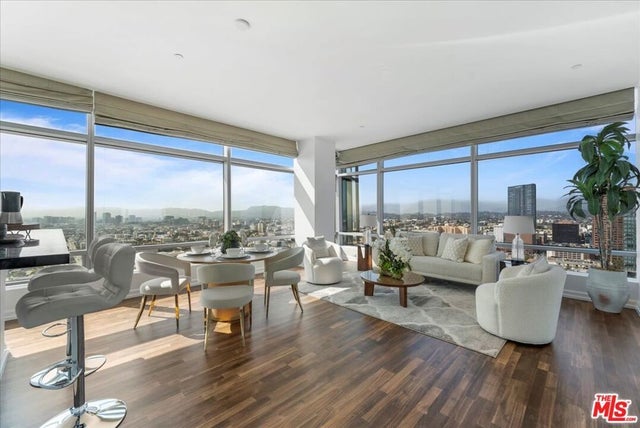 900 W Olympic Boulevard # 34j, Los Angeles