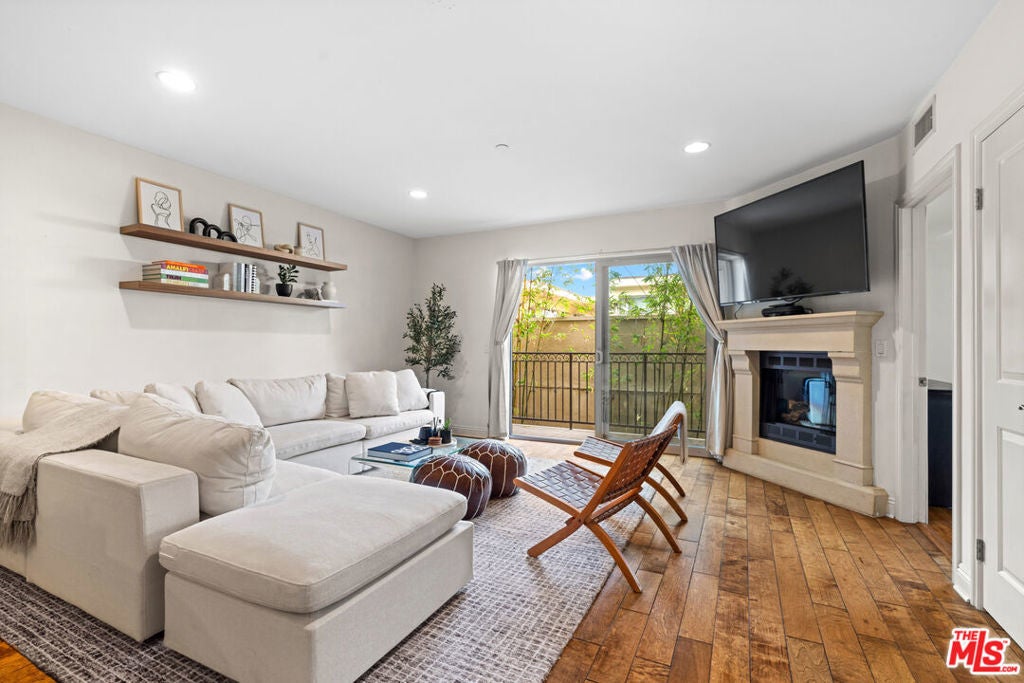 Photo of Listing #25559305