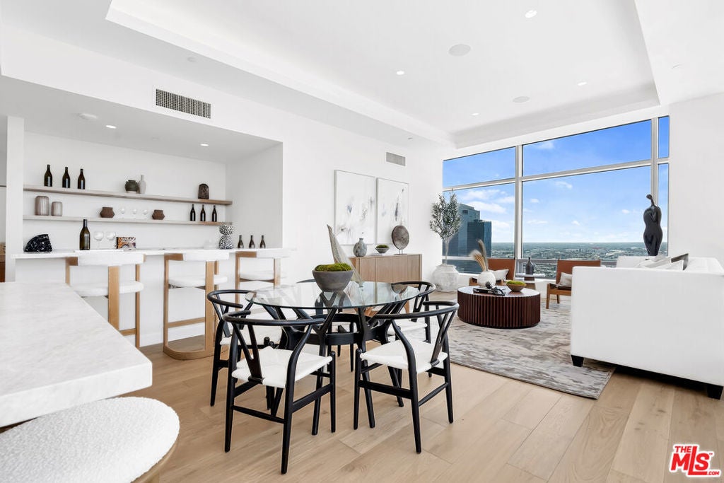 Photo of Listing #25559849