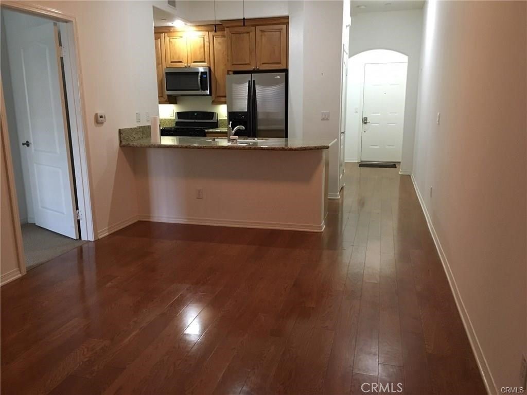 Photo of Listing #SB25148287