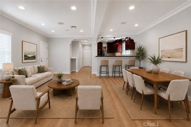 21057 Runnymede Street, Canoga Park