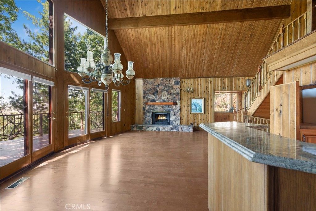 28992 Banff Dr, Lake Arrowhead
