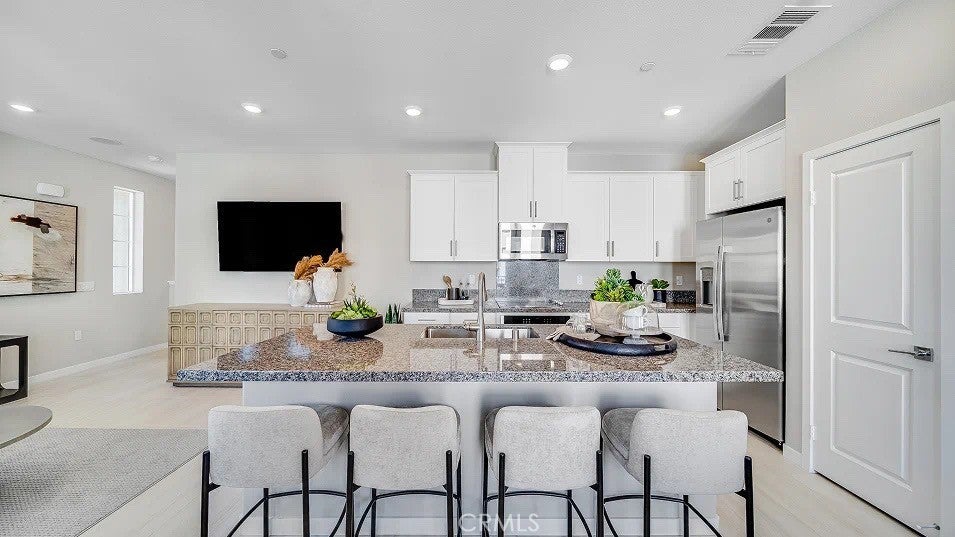 Photo of Listing #SW25149109