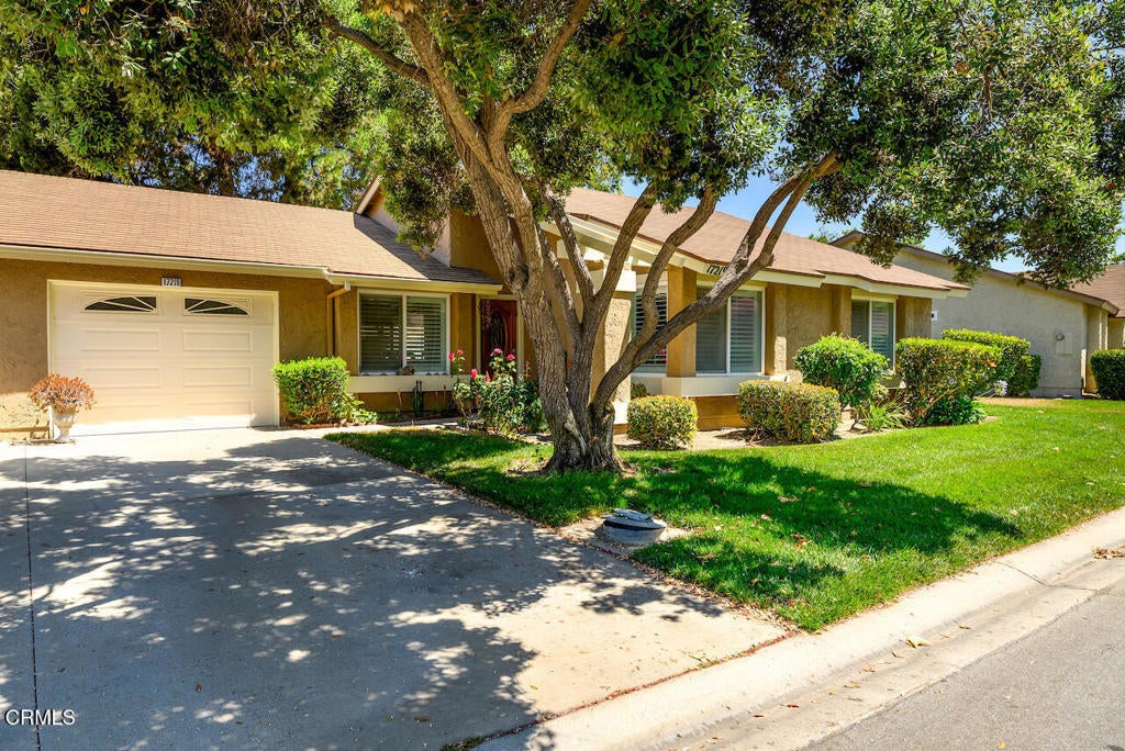 17219 Village 17, Camarillo