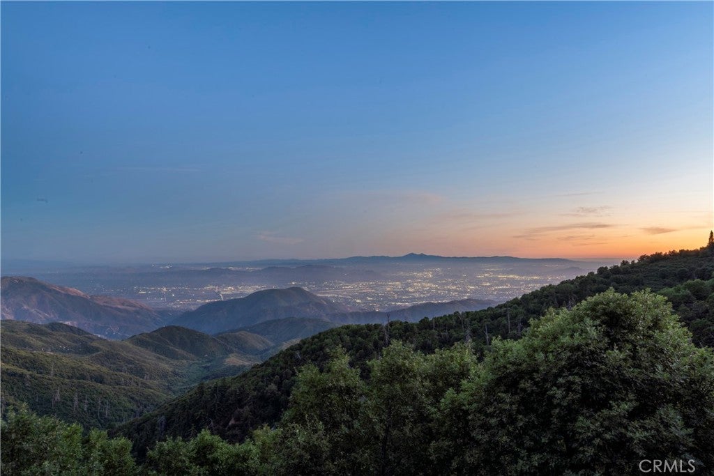 Listing photo for 28527 Willow Road, Lake Arrowhead, CA, Cabin home for sale