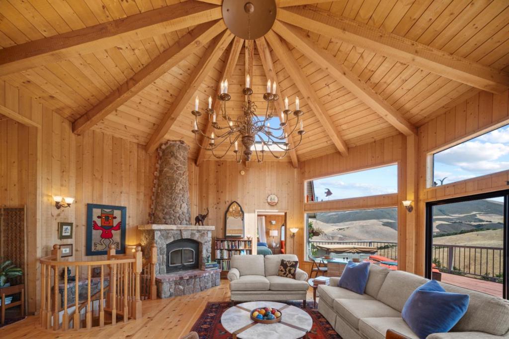 Photo of Listing #ML82013281