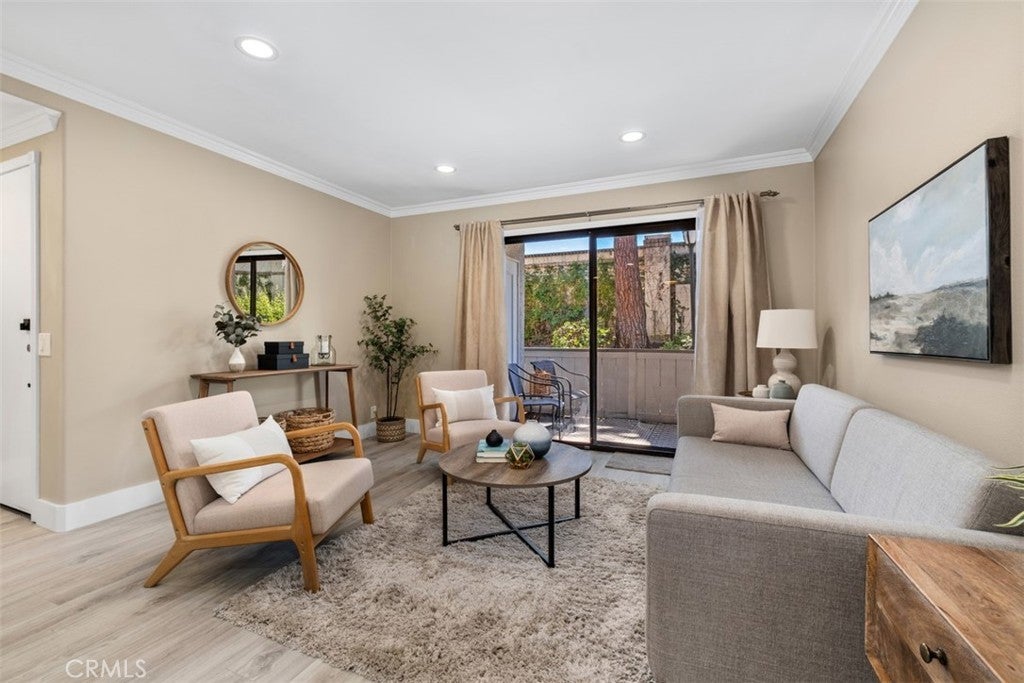 Photo of Listing #OC25149353