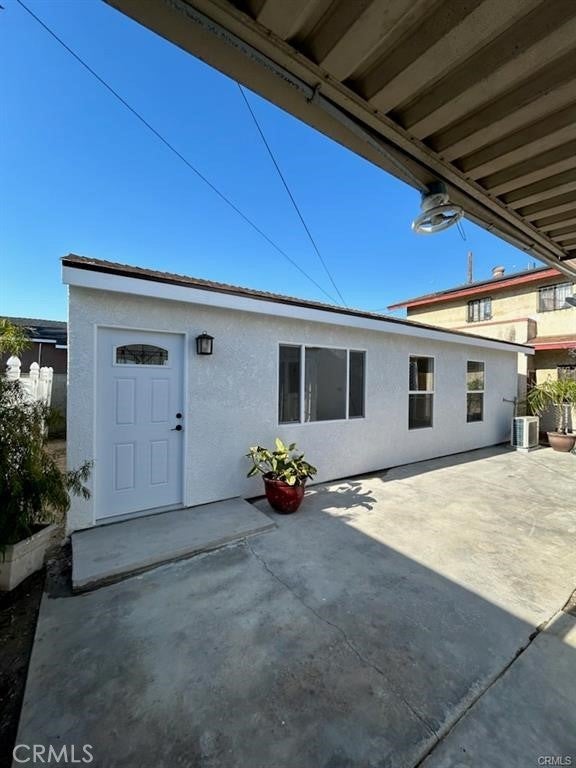2033 W Burnett Street, Long Beach