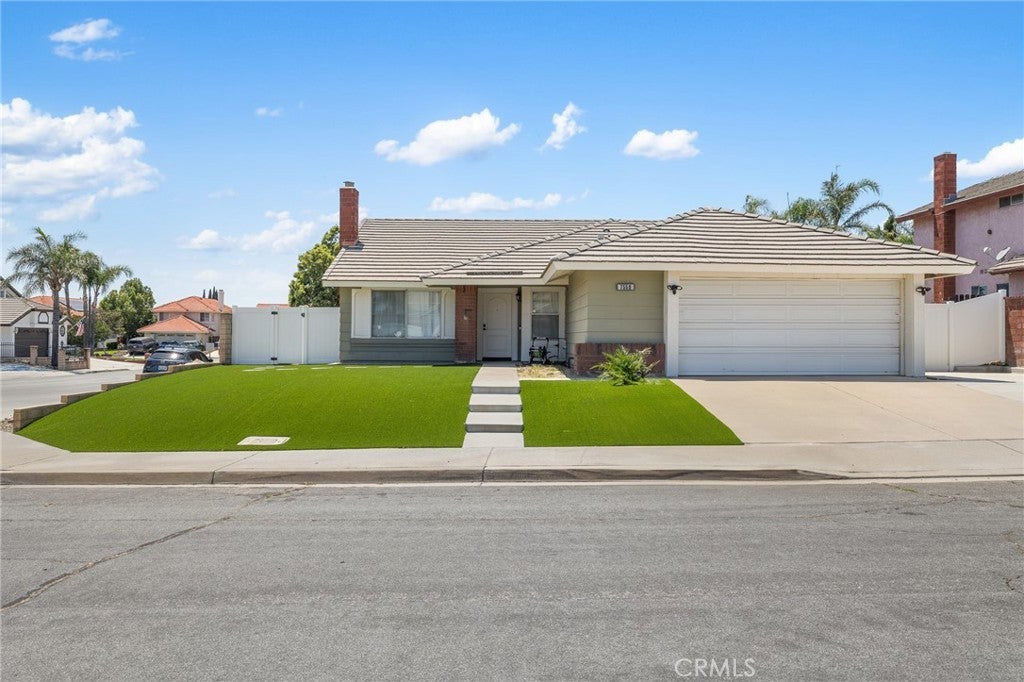 Photo of Listing #SR25150332