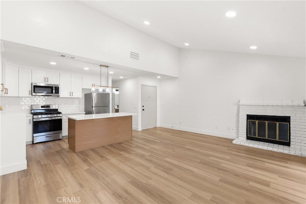 Photo of Listing #OC25150130