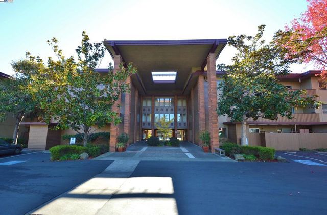 1333 Webster St # A107, Alameda