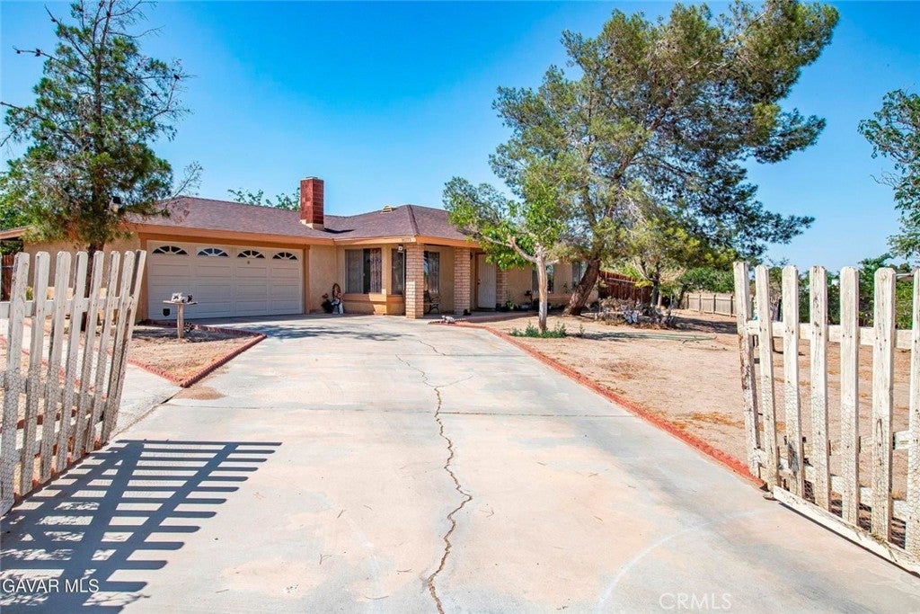 16173 Newmont Avenue, Lancaster