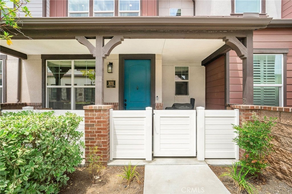 Photo of Listing #SR25127173