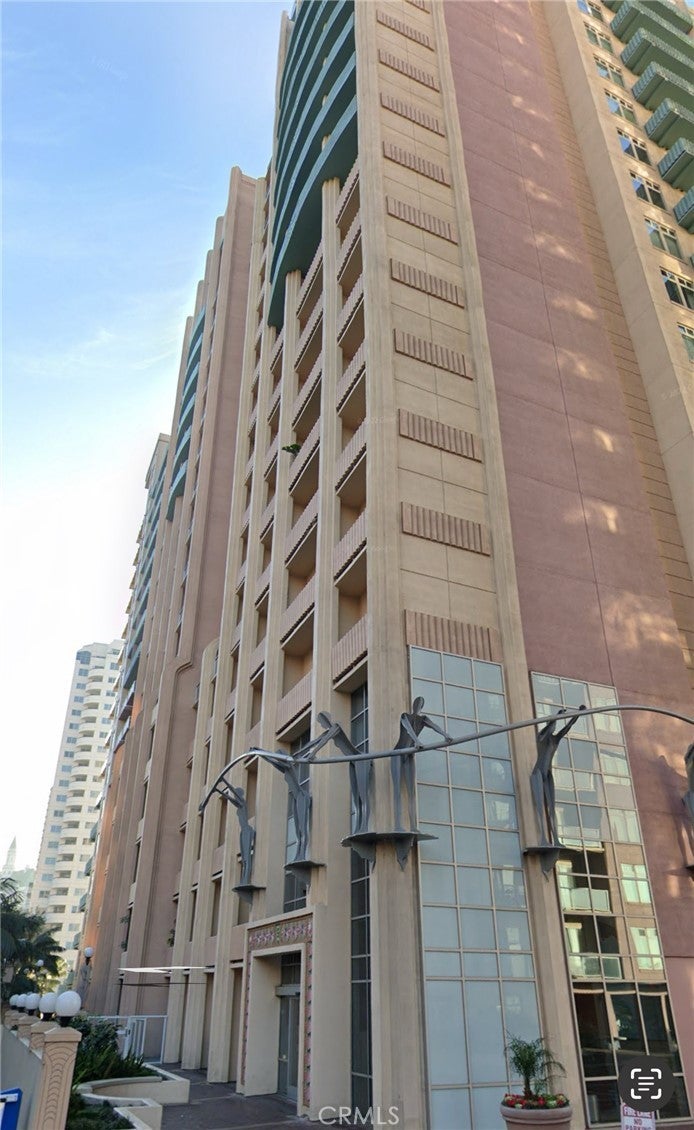 Photo of Listing #DW25130119