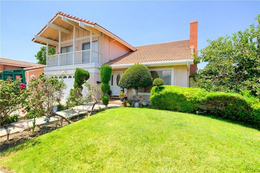 Photo of Listing #RS25092682