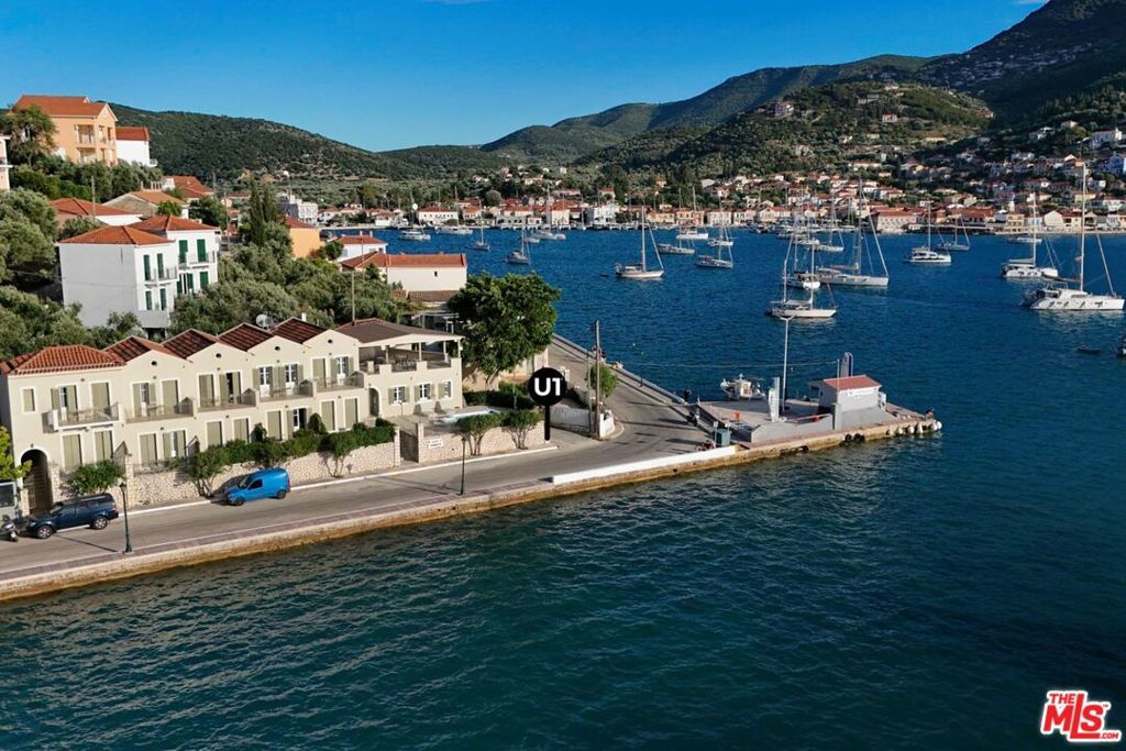 Photo of Listing #25562319