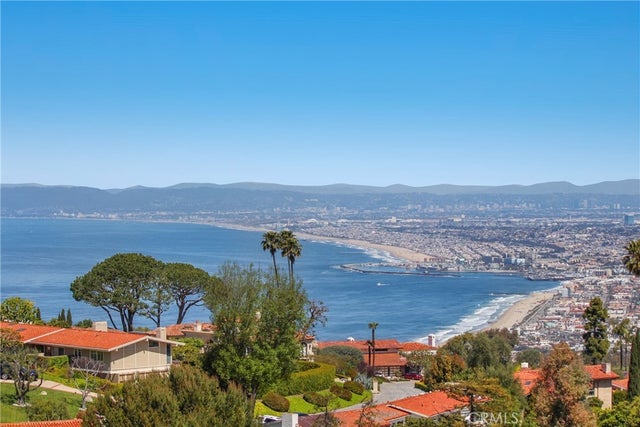 2521 Novato Place, Palos Verdes Estates.