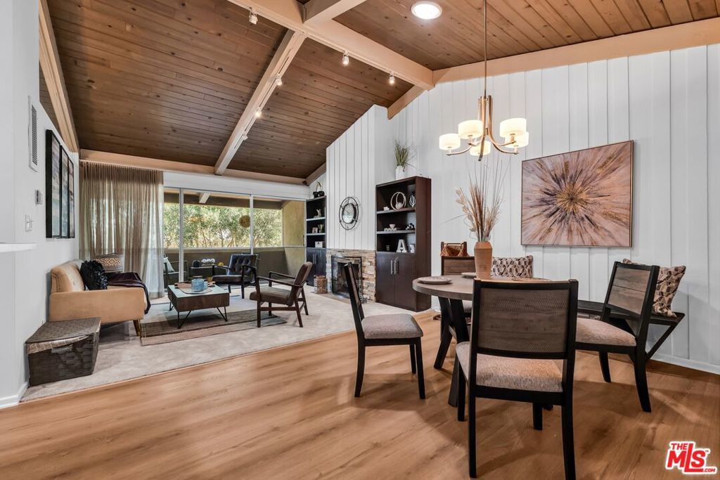 Photo of Listing #25556929