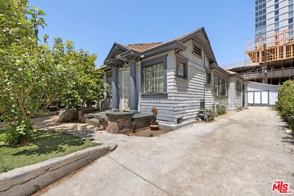 Photo of Listing #25562881