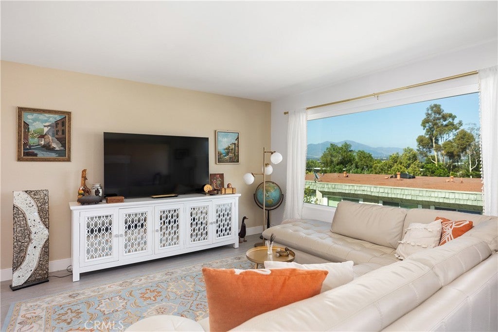 Photo of Listing #OC25149555