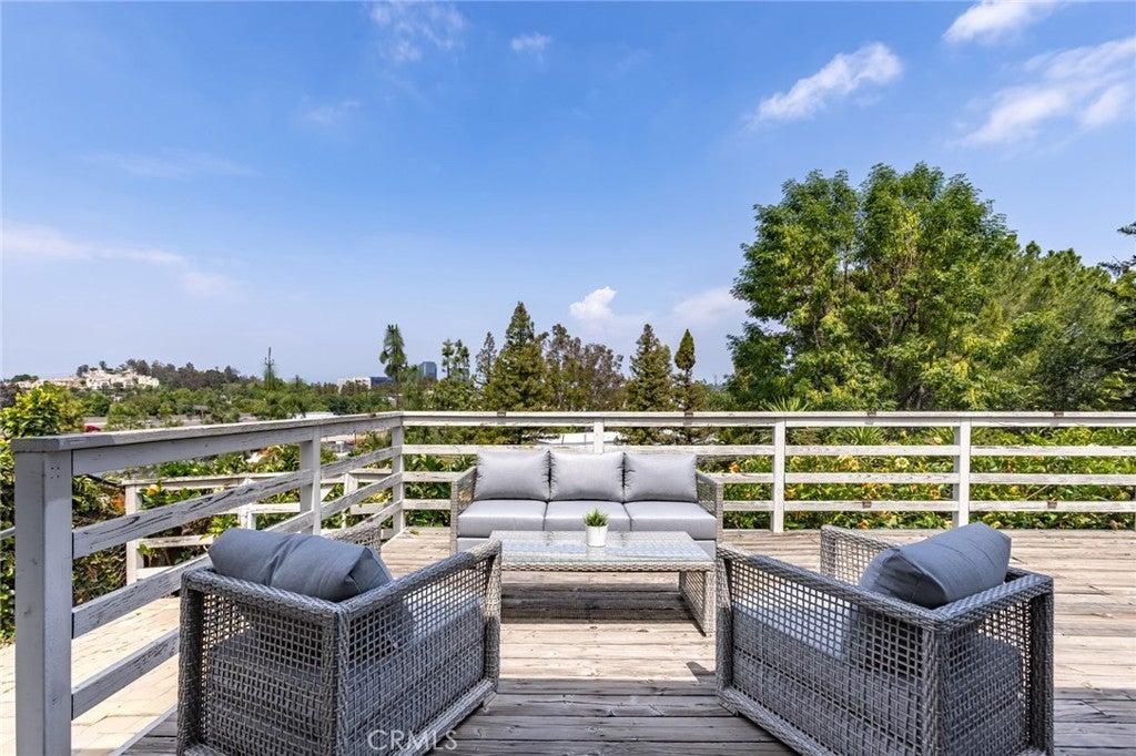 Photo of Listing #SR25154063