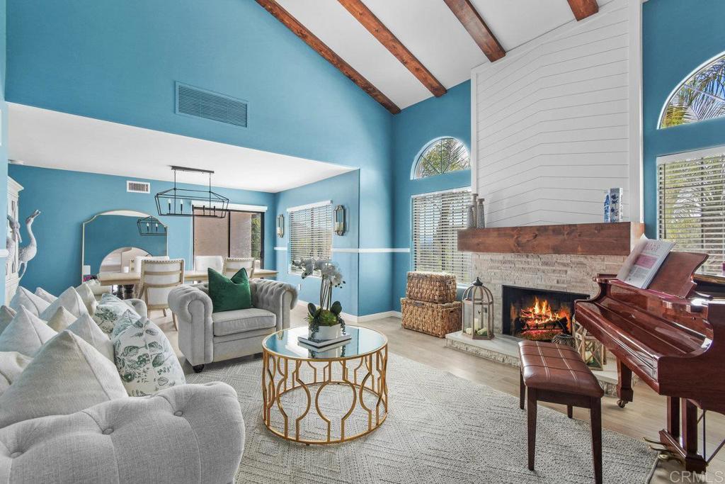 Photo of Listing #PTP2505162