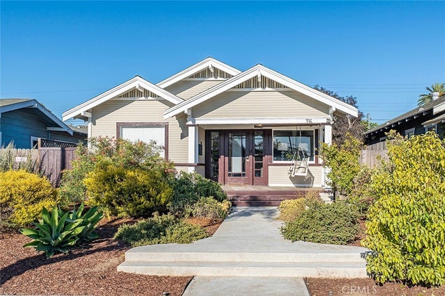 916 Junipero Avenue, Long Beach