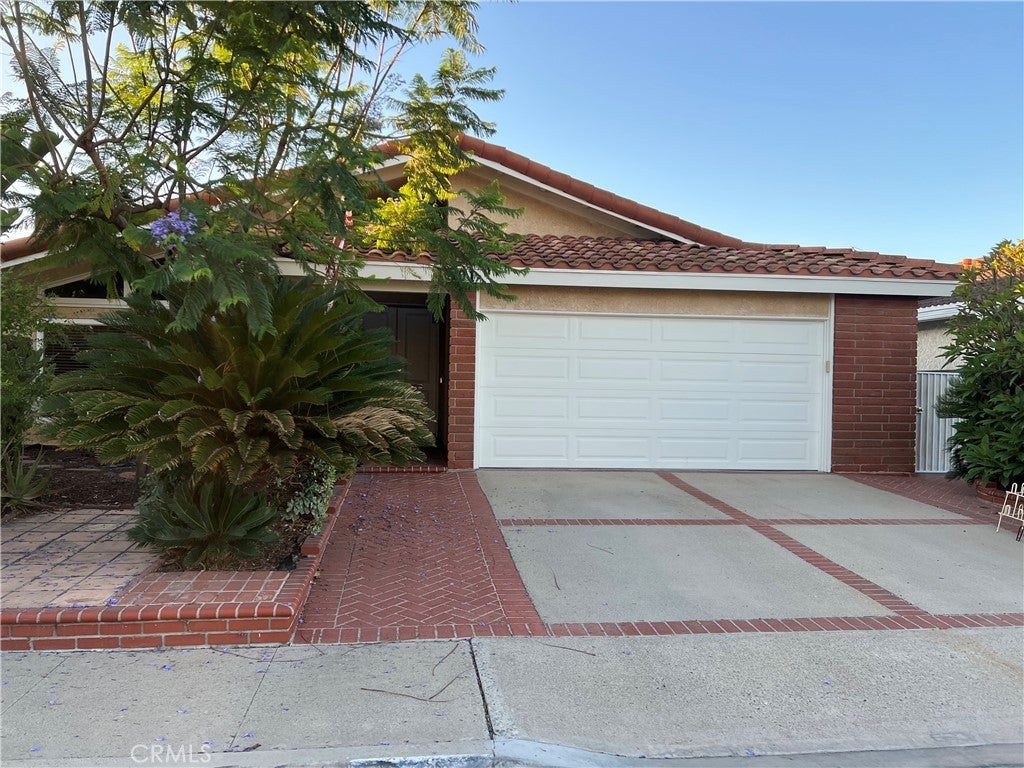 Photo of Listing #OC25154459