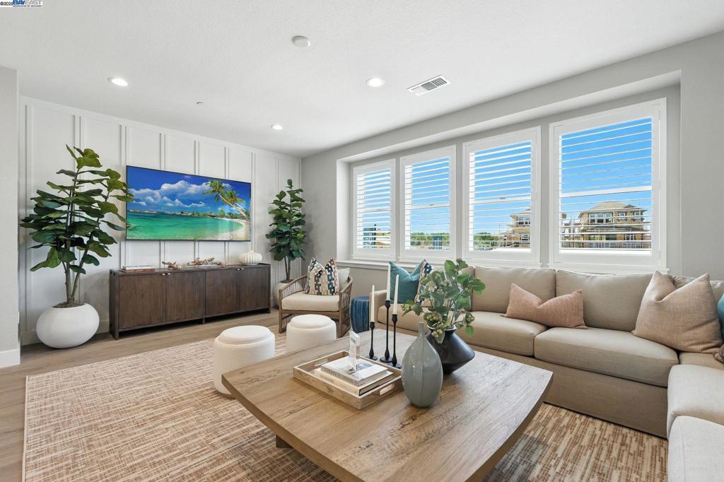 Photo of Listing #41104328