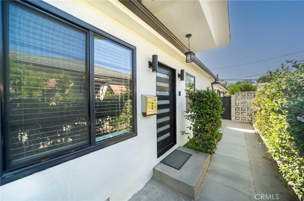 Photo of Listing #SR25155361