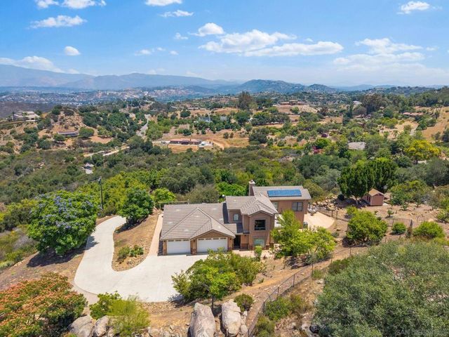 12443 Mirar De Valle, Valley Center