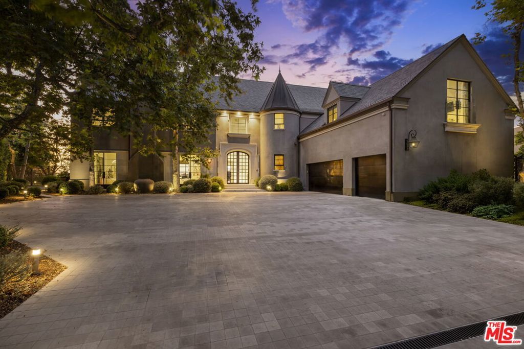 3396 Stone Ridge Lane, Los Angeles