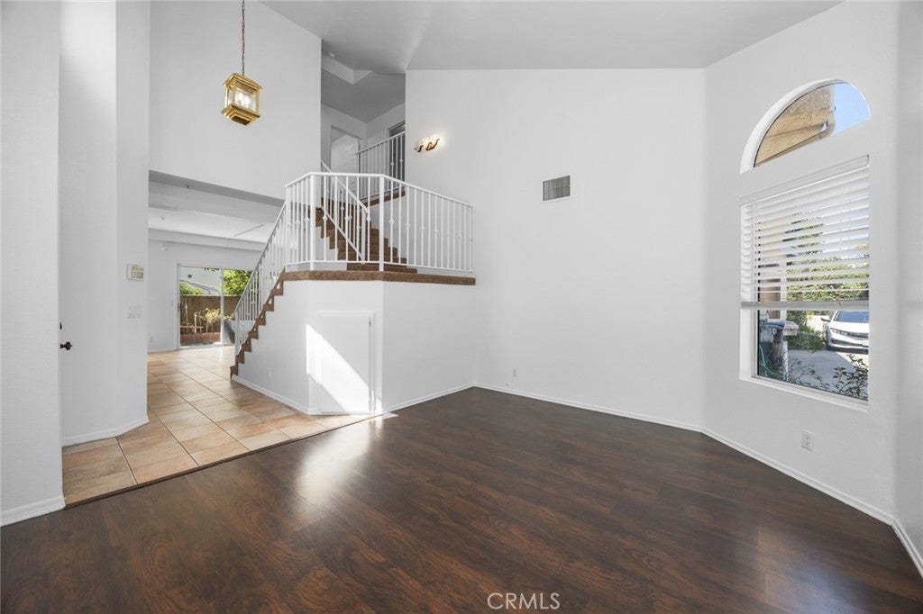 Photo of Listing #PW25152278