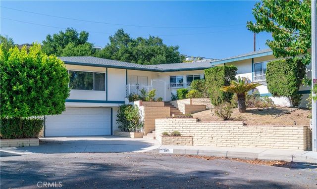211 Peacock Lane, Montebello