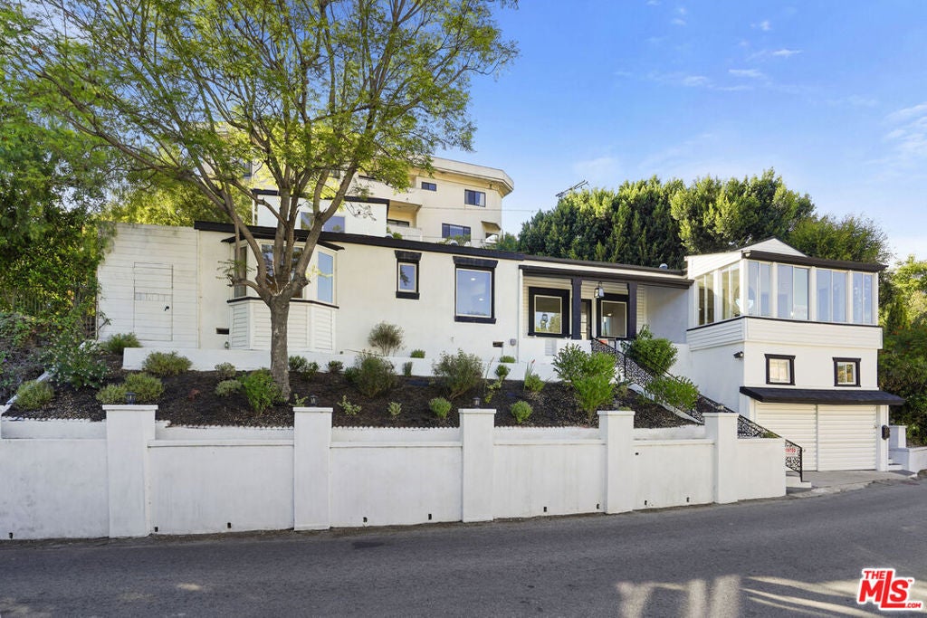 Photo of Listing #25563899