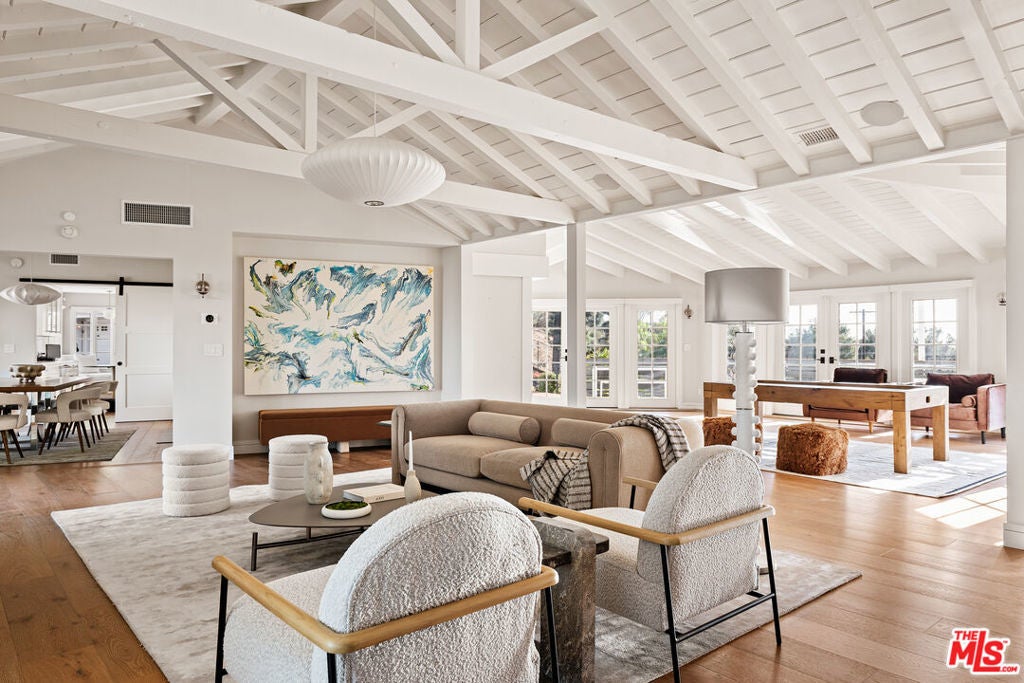 Photo of Listing #25564075