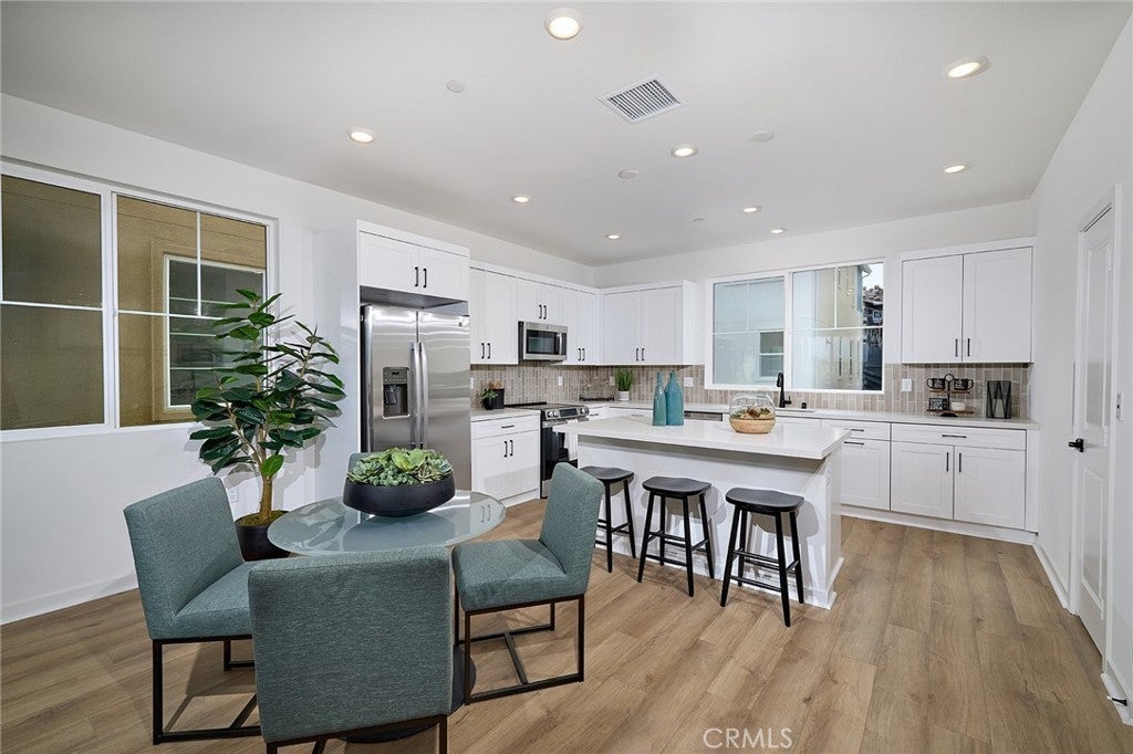 Photo of Listing #OC25156470