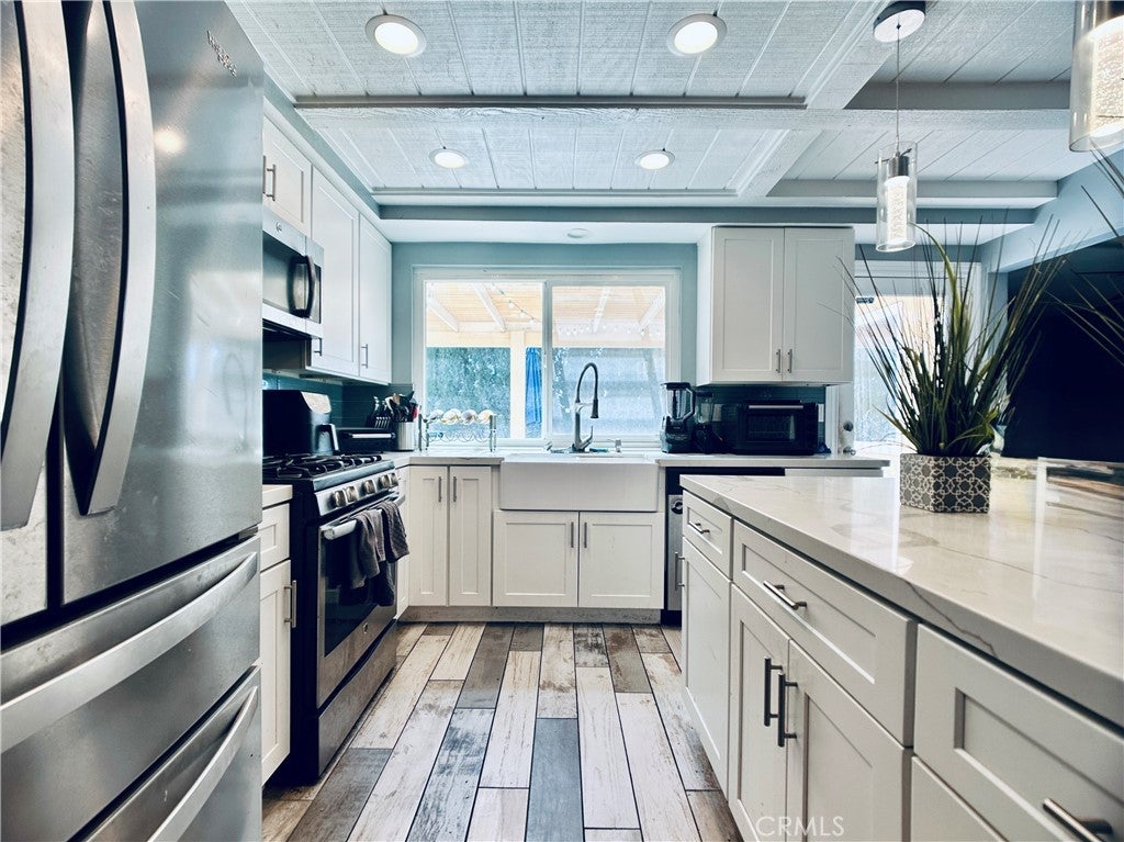 7707 Bolton Avenue, Riverside