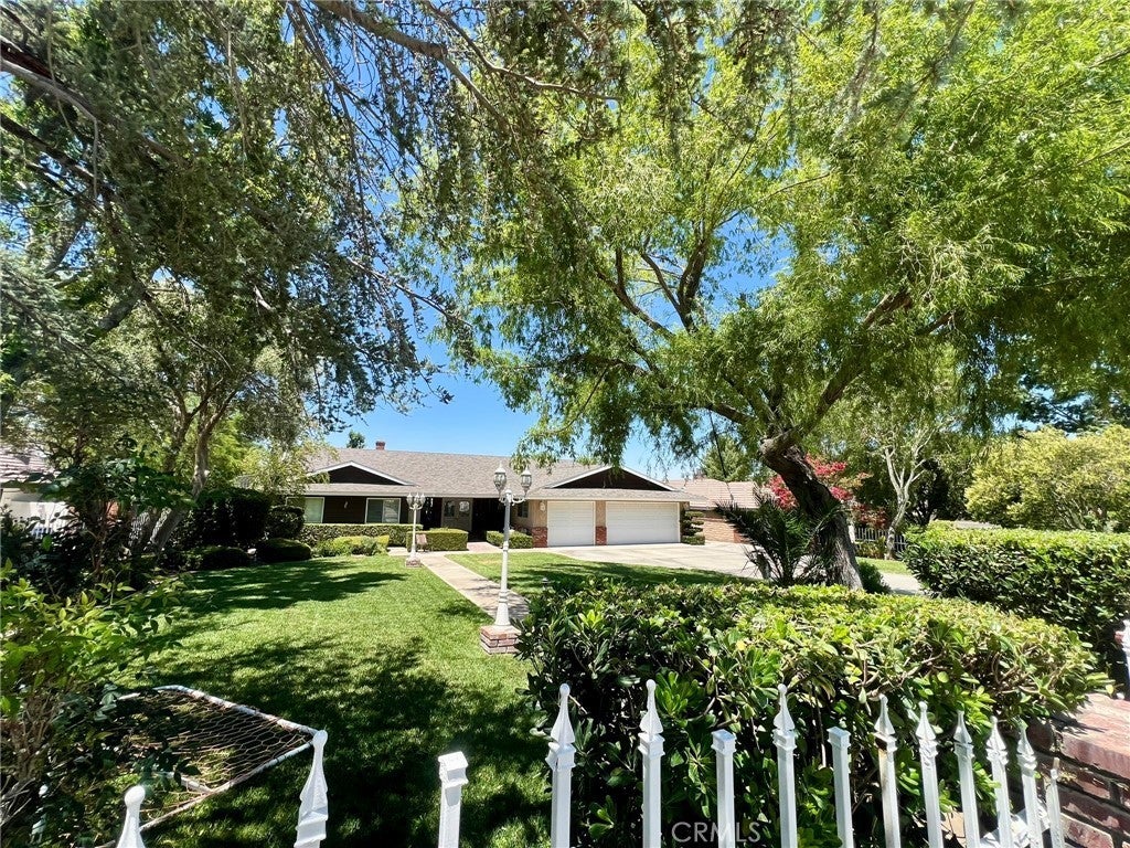 Photo of Listing #IV25157187