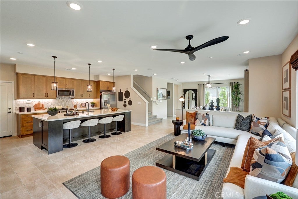 Photo of Listing #IV25158182