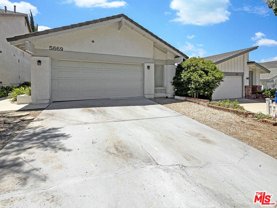 Photo of Listing #25565265