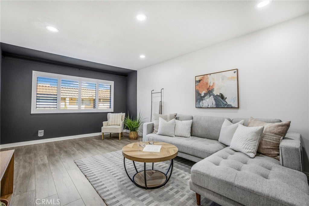 Photo of Listing #CV25157551