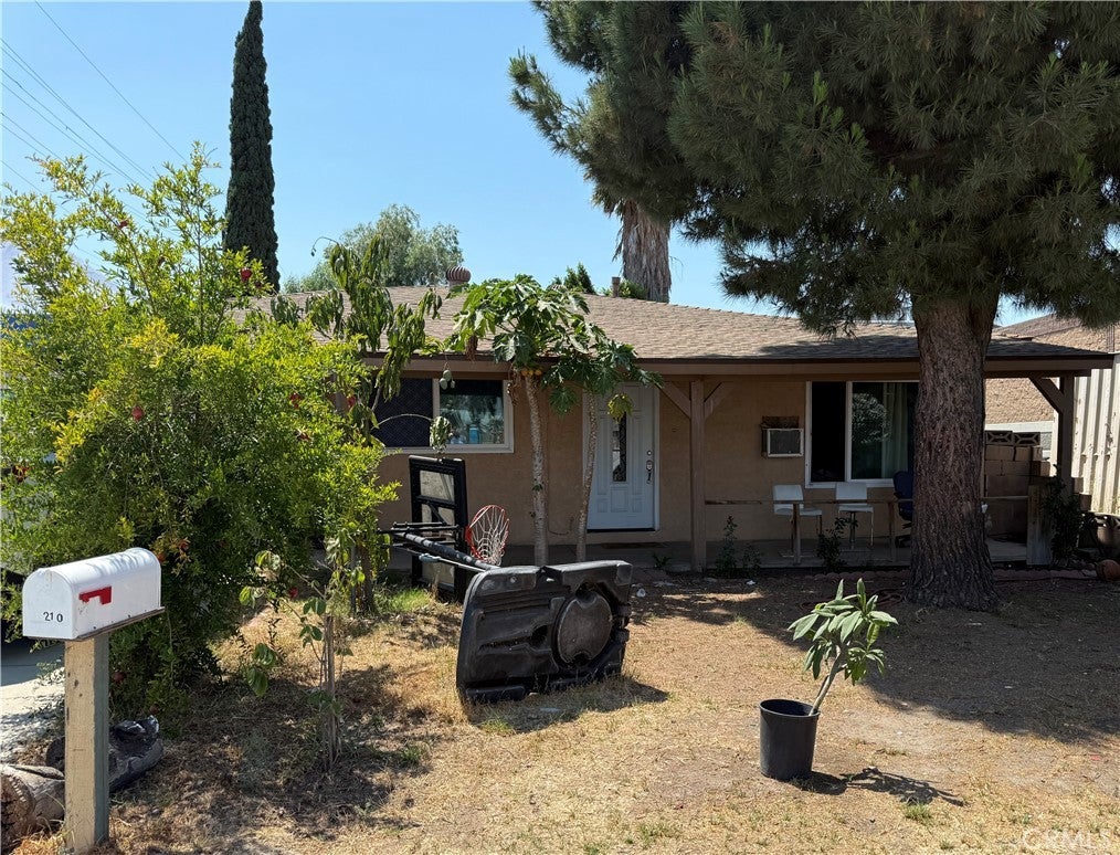 Photo of Listing #IV25158954