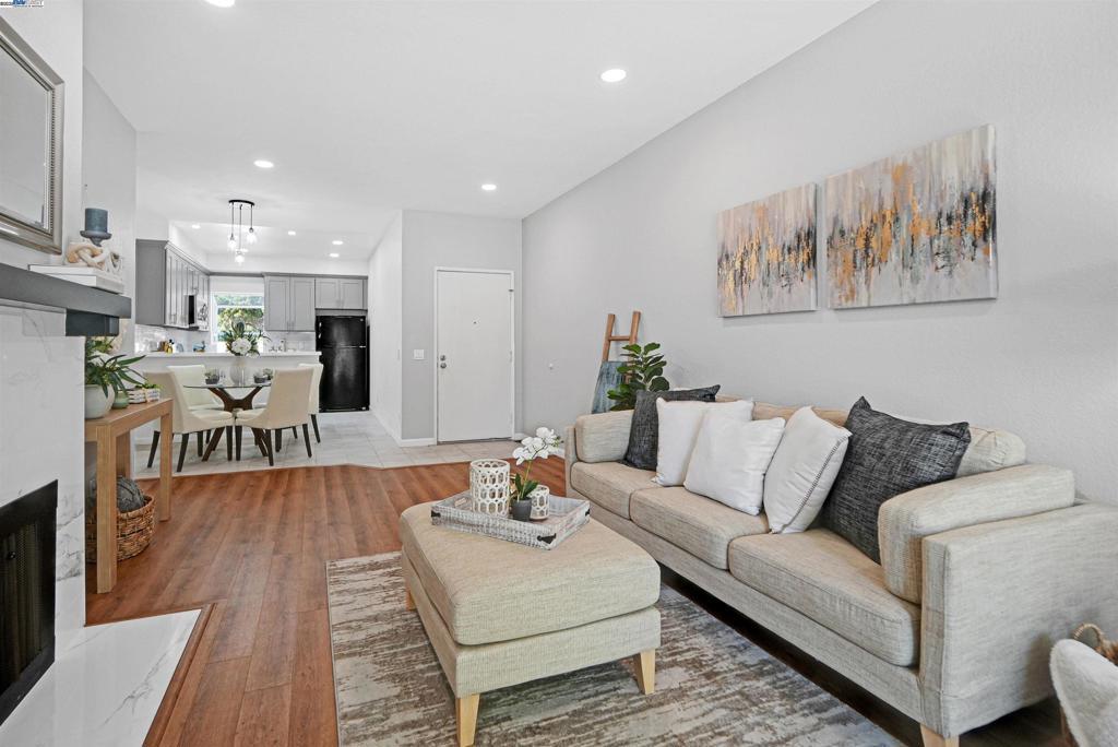 Photo of Listing #41105051