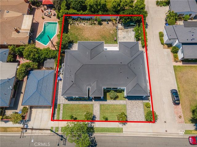 9509 Downey Avenue, Downey