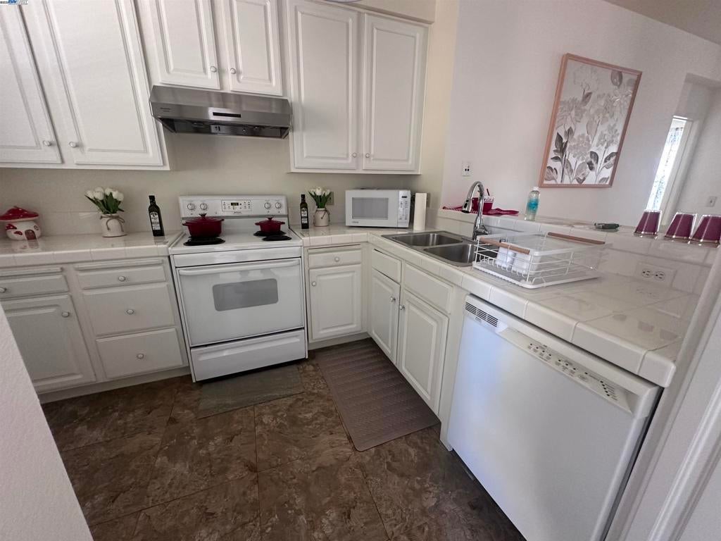 Photo of Listing #41105066