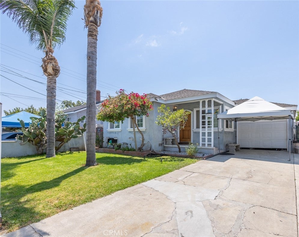 Photo of Listing #SB25160368