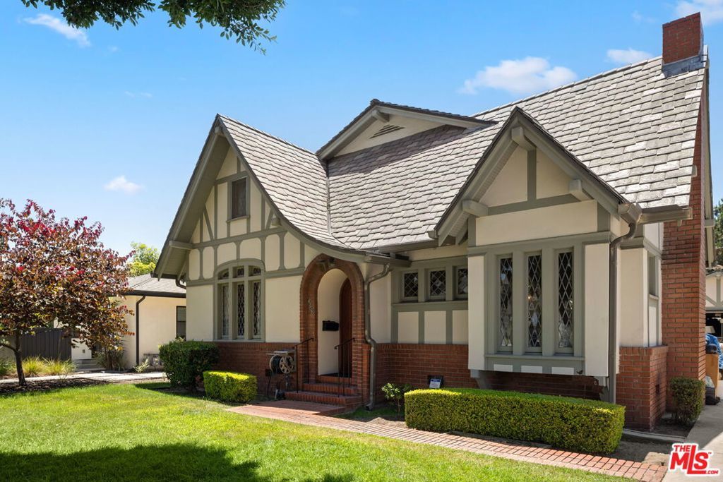 Photo of Listing #25563997