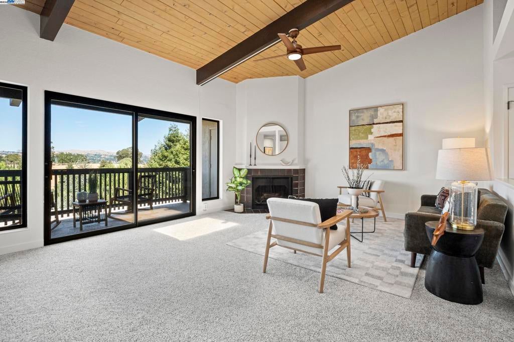 Photo of Listing #41105099