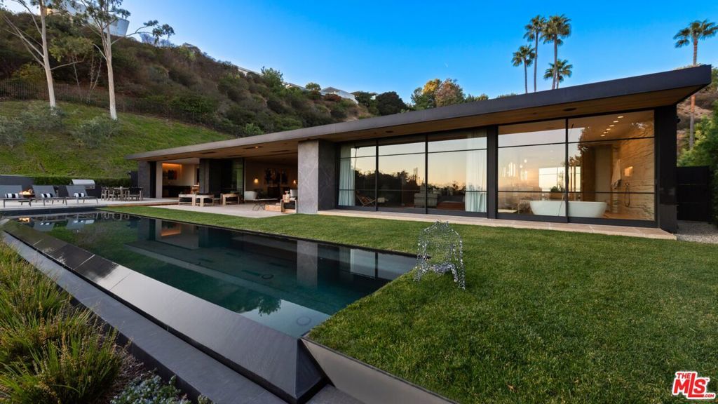 530 Leslie Lane, Beverly Hills